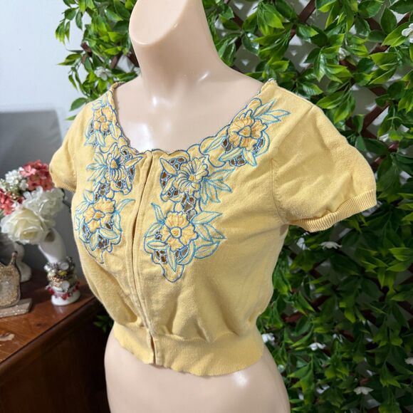 🌼 Vintage Forever 21 Embroidered Puff Sleeve Cardigan – 100% Cotton 🌼 - Picture 8 of 8